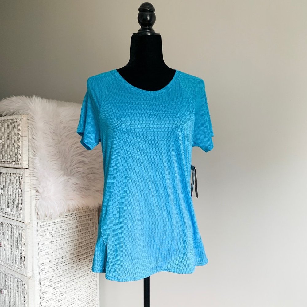NWT Oiselle Flyout Tee